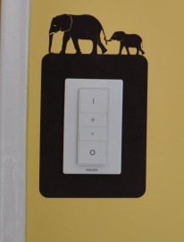 Naklejka pod kontakt welurowa ze słoniami