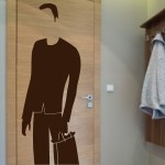 Naklejka ścienna Mężczyzna z zakupami M31