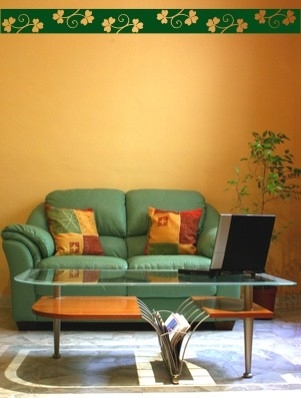 Naklejka samoprzylepna na ścianie pasek dekoracyjny