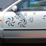 Naklejki z kwiatkami do dekoracji samochodów