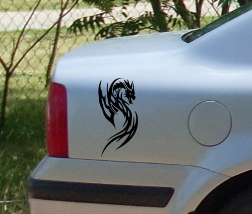 Naklejka na samochód ognisty smok