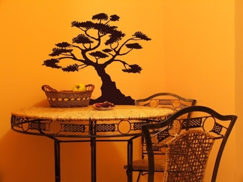 Mały szablon na ścianę z drzewkiem bonsai