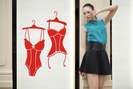 Naklejki gorsety na ścianę do sklepu z bielizną