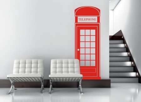 Naklejka na ścianę Angielska budka telefoniczna czerwona