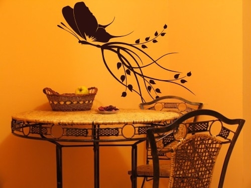 Welurowa naklejka na ścianę czarny florystyczny motyl