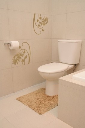 naklejki dekoracyjne na płytki z kwiatkiem do łazienek