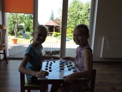 Naklejka na stolik dziecięcy szachy i warcaby