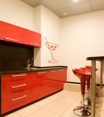 Szablony do malowania na ścianie motywy kuchenne i lampka do wina