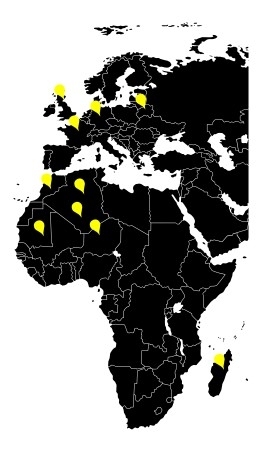 Naklejki na ścianę znaczniki na mapę świata 