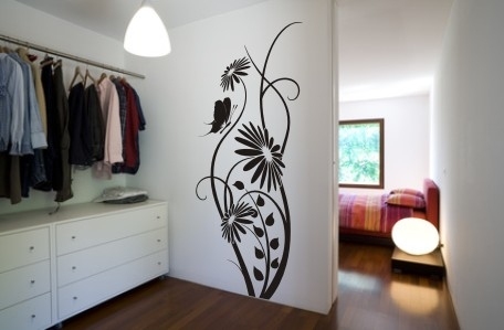 Szablon do malowania na ścianę z motywem kwiatowym