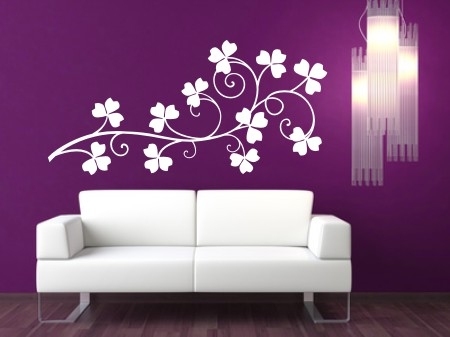 Naklejka koniczyna na ścianę w salonie